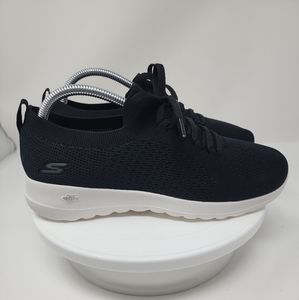 Skechers Ultra Flex Women’s Shoes Size 9 Black White Slip-On Athletic Walking